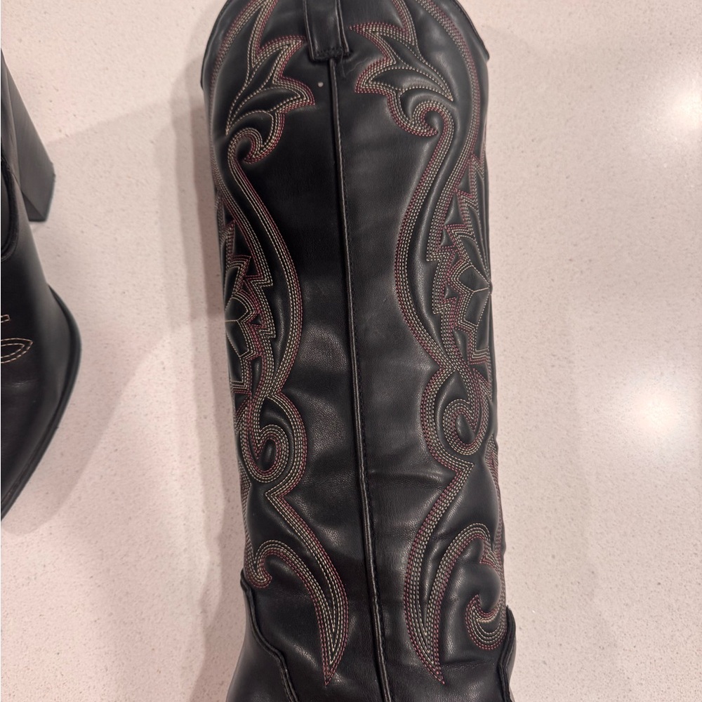 Steve Madden Black Embroidered Heeled Cowboy Boots - Picture 6 of 10